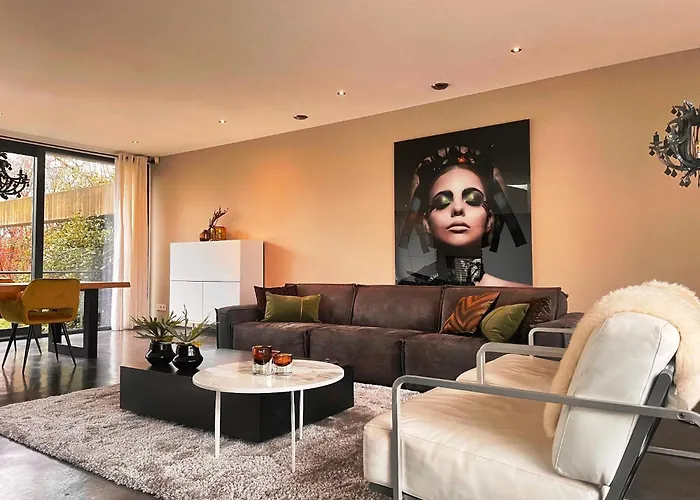 Betonnen Boshuis By Droomvilla Oosterhout