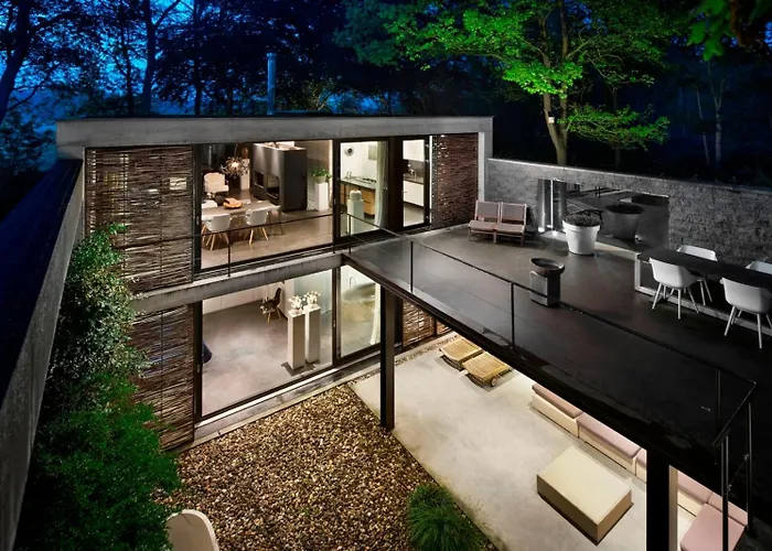 Betonnen Boshuis By Droomvilla * Oosterhout