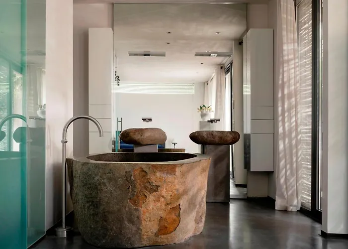 Casa de Férias Betonnen Boshuis By Droomvilla *