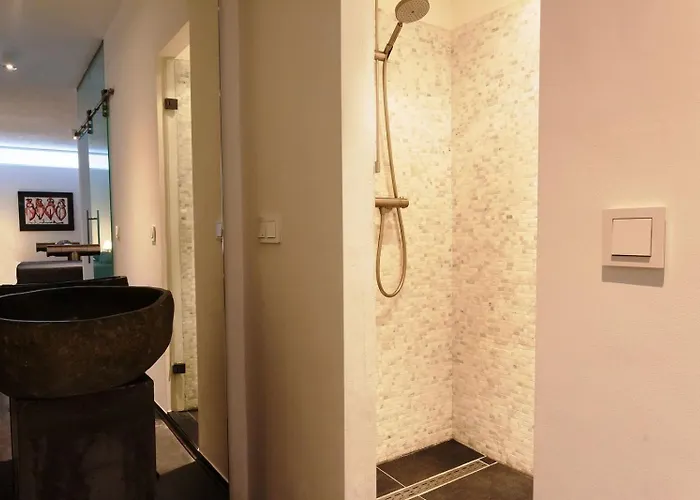 Casa de Férias Betonnen Boshuis By Droomvilla Oosterhout (North Brabant)