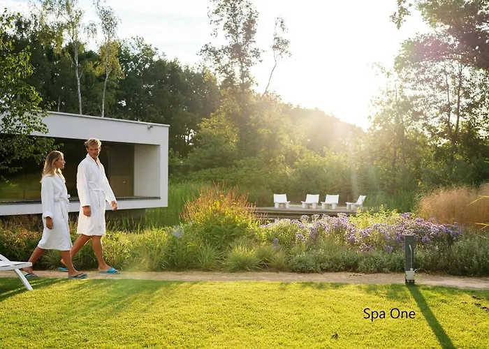 Casa de Férias Betonnen Boshuis By Droomvilla Oosterhout (North Brabant)