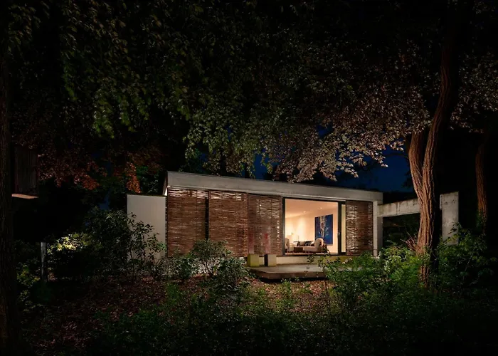 Casa de Férias Betonnen Boshuis By Droomvilla Oosterhout (North Brabant)